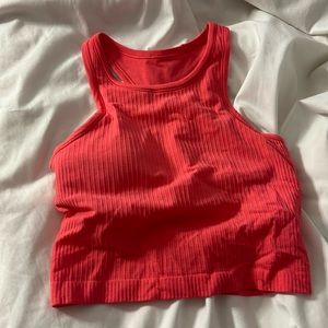Lulu ebb to street